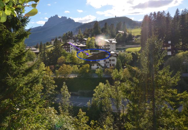 Appartamento a Cortina d´Ampezzo - LungoBoite14, a pochi passi dal centro, 6 posti letto - WIFI  Appartamento a Cortina d´Ampezzo - LungoBoite14, a pochi passi dal centro, 6 posti letto - WIFI