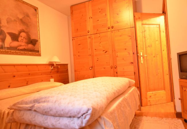 Appartamento a San Vito di Cadore - Cà Enrosarida 2 appartamento in zona centrale - 6 posti letto - WIFI  Appartamento a San Vito di Cadore - Cà Enrosarida 2 appartamento in zona centrale - 6 posti letto - WIFI