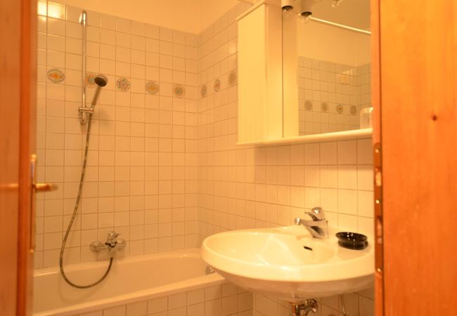 Appartamento a San Vito di Cadore - Cà Enrosarida 2 appartamento in zona centrale - 6 posti letto - WIFI  Appartamento a San Vito di Cadore - Cà Enrosarida 2 appartamento in zona centrale - 6 posti letto - WIFI