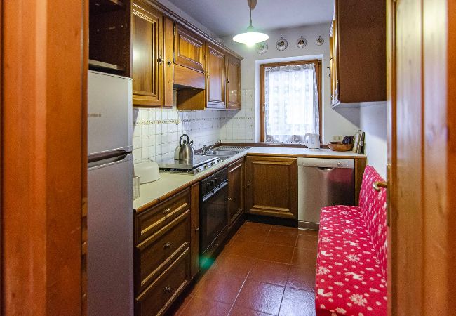 Appartamento a San Vito di Cadore - Cà Enrosadira: a due passi dal centro con WIFI  Appartamento a San Vito di Cadore - Cà Enrosadira: a due passi dal centro con WIFI