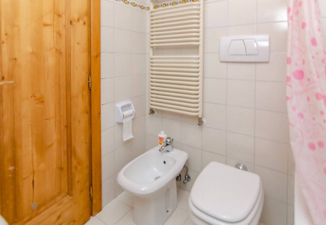 Appartamento a San Vito di Cadore - Cà Enrosadira: a due passi dal centro con WIFI  Appartamento a San Vito di Cadore - Cà Enrosadira: a due passi dal centro con WIFI