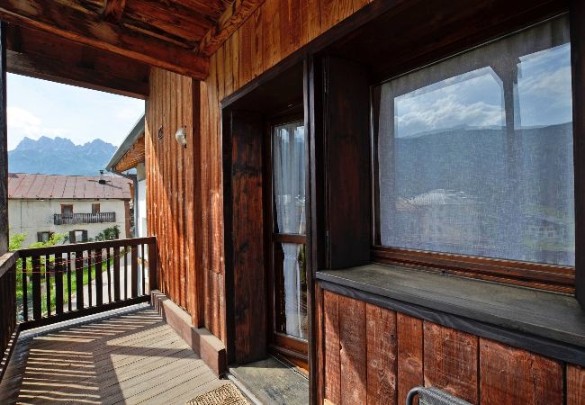 Appartamento a Borca di Cadore - Appartamento ai piedi del Pelmo - Borca di Cadore centro  Appartamento a Borca di Cadore - Appartamento ai piedi del Pelmo - Borca di Cadore centro