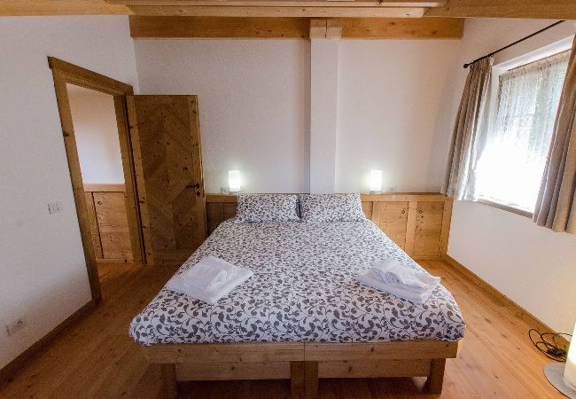 Appartamento a Cortina d´Ampezzo - Elegante appartamento con terrazza a Cortina d'Ampezzo- 5 posti letto- WIFI  Appartamento a Cortina d´Ampezzo - Elegante appartamento con terrazza a Cortina d'Ampezzo- 5 posti letto- WIFI
