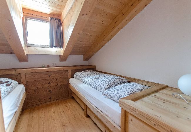 Appartamento a Cortina d´Ampezzo - Elegante appartamento con terrazza a Cortina d'Ampezzo- 5 posti letto- WIFI  Appartamento a Cortina d´Ampezzo - Elegante appartamento con terrazza a Cortina d'Ampezzo- 5 posti letto- WIFI