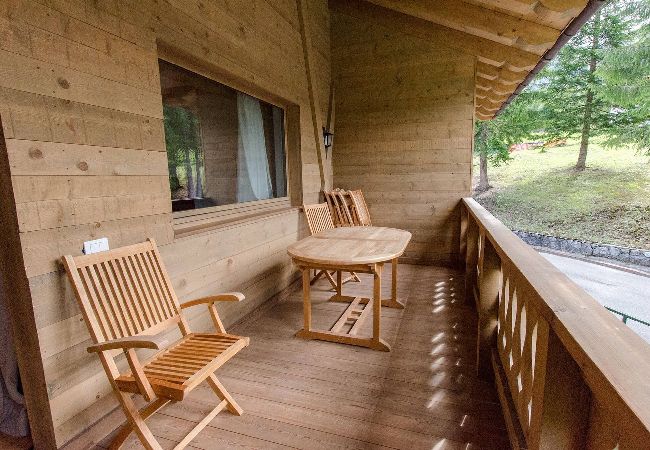 Appartamento a Cortina d´Ampezzo - Elegante appartamento con terrazza a Cortina d'Ampezzo- 5 posti letto- WIFI  Appartamento a Cortina d´Ampezzo - Elegante appartamento con terrazza a Cortina d'Ampezzo- 5 posti letto- WIFI