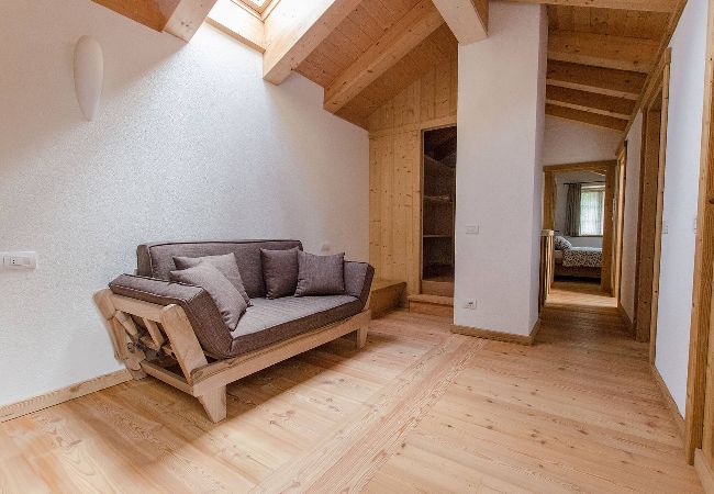 Appartamento a Cortina d´Ampezzo - Elegante appartamento con terrazza a Cortina d'Ampezzo- 5 posti letto- WIFI  Appartamento a Cortina d´Ampezzo - Elegante appartamento con terrazza a Cortina d'Ampezzo- 5 posti letto- WIFI