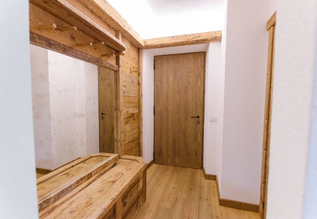 Appartamento a Cortina d´Ampezzo - Elegante appartamento con terrazza a Cortina d'Ampezzo- 5 posti letto- WIFI  Appartamento a Cortina d´Ampezzo - Elegante appartamento con terrazza a Cortina d'Ampezzo- 5 posti letto- WIFI