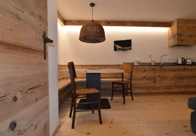 Appartamento a Cortina d´Ampezzo - Dolomiti charme 4 posti letto Appartamento a Cortina d´Ampezzo - Dolomiti charme 4 posti letto