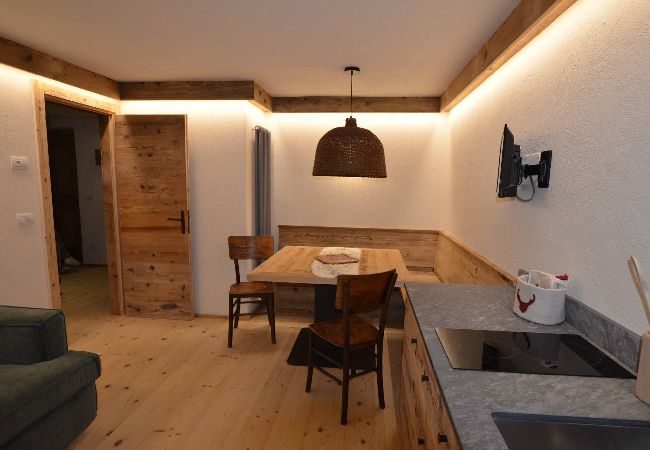 Appartamento a Cortina d´Ampezzo - Dolomiti charme 4 posti letto Appartamento a Cortina d´Ampezzo - Dolomiti charme 4 posti letto