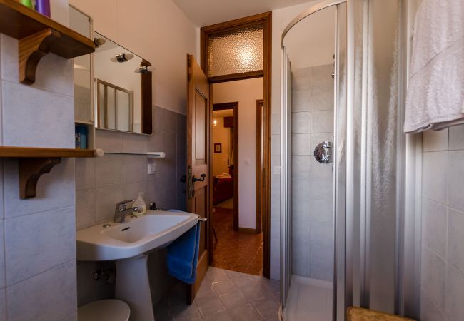 Appartamento a Cortina d´Ampezzo - Ammirando le Dolomiti: 6 posti letto e WIFI Appartamento a Cortina d´Ampezzo - Ammirando le Dolomiti: 6 posti letto e WIFI