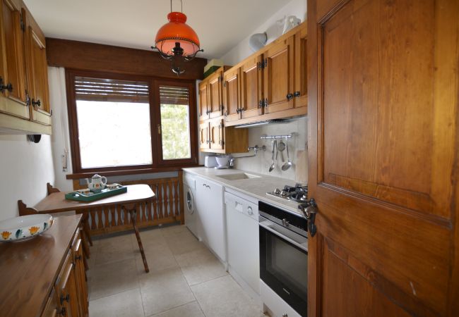 Appartamento a Cortina d´Ampezzo - Ammirando le Dolomiti: 6 posti letto e WIFI Appartamento a Cortina d´Ampezzo - Ammirando le Dolomiti: 6 posti letto e WIFI