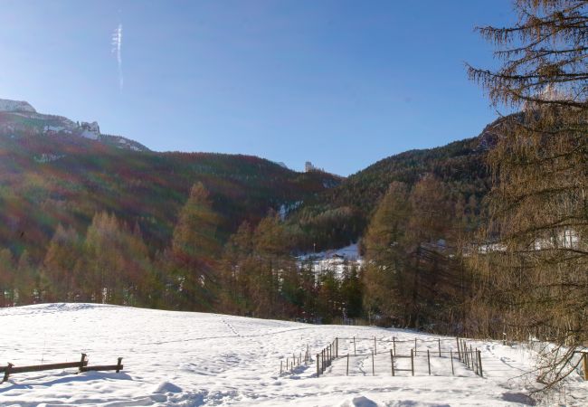 Appartamento a Cortina d´Ampezzo - Ammirando le Dolomiti: 6 posti letto e WIFI Appartamento a Cortina d´Ampezzo - Ammirando le Dolomiti: 6 posti letto e WIFI