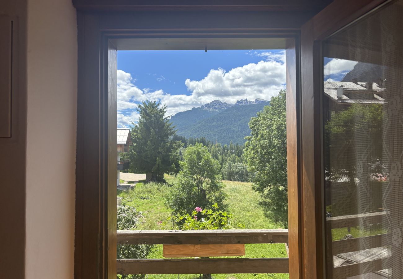 Appartamento a Cortina d´Ampezzo - CASA ALPINA: CENTRALE CON VISTA SULLE DOLOMITI