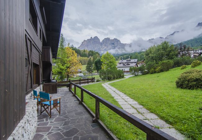Appartamento a Cortina d´Ampezzo - Casa Masariè: appartamento accogliente fuori dalla confusione Appartamento a Cortina d´Ampezzo - Casa Masariè: appartamento accogliente fuori dalla confusione