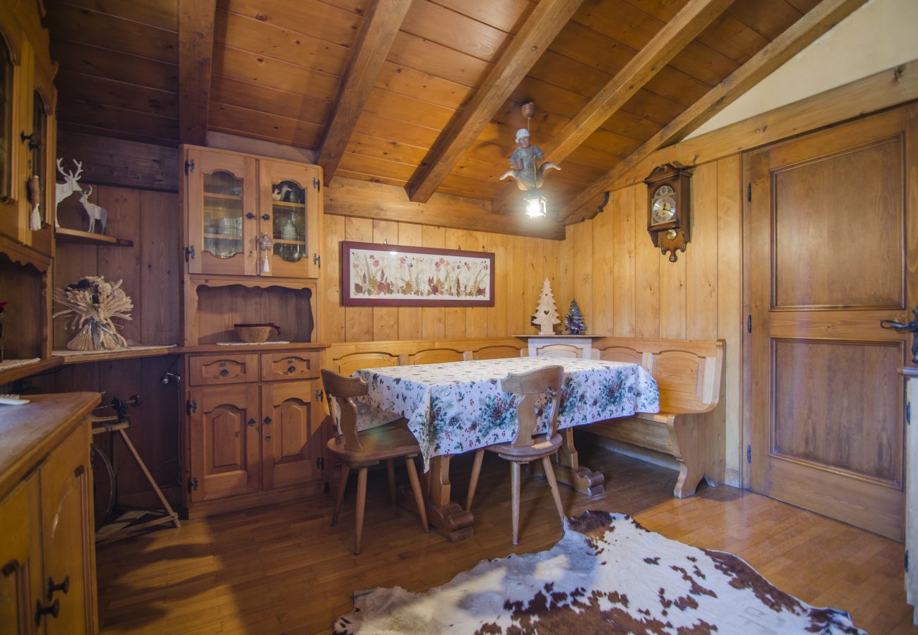 Appartamento a Cortina d´Ampezzo - La tua mansarda in montagna - Comfort e vista per tutta la famiglia