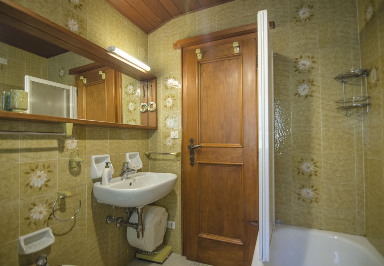 Appartamento a Cortina d´Ampezzo - La tua mansarda in montagna - Comfort e vista per tutta la famiglia