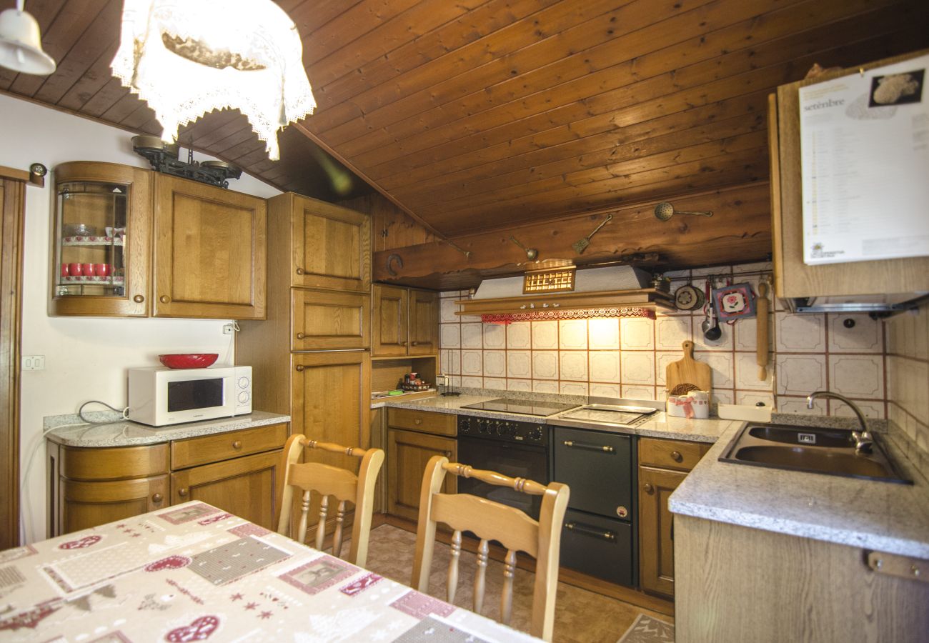 Appartamento a Cortina d´Ampezzo - La tua mansarda in montagna - Comfort e vista per tutta la famiglia