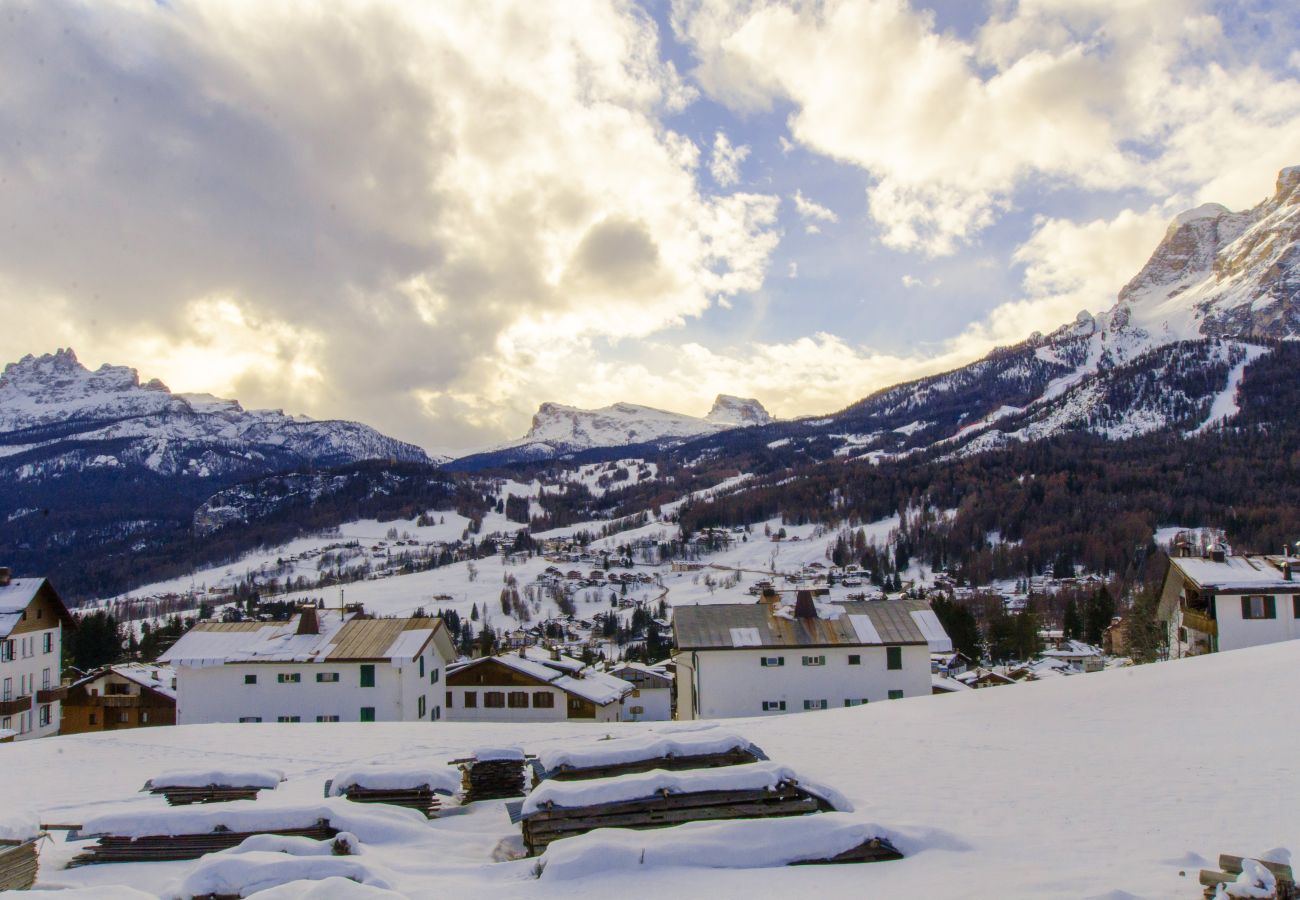 Appartamento a Cortina d´Ampezzo - Monolocale Romantico tra le vette di Cortina
