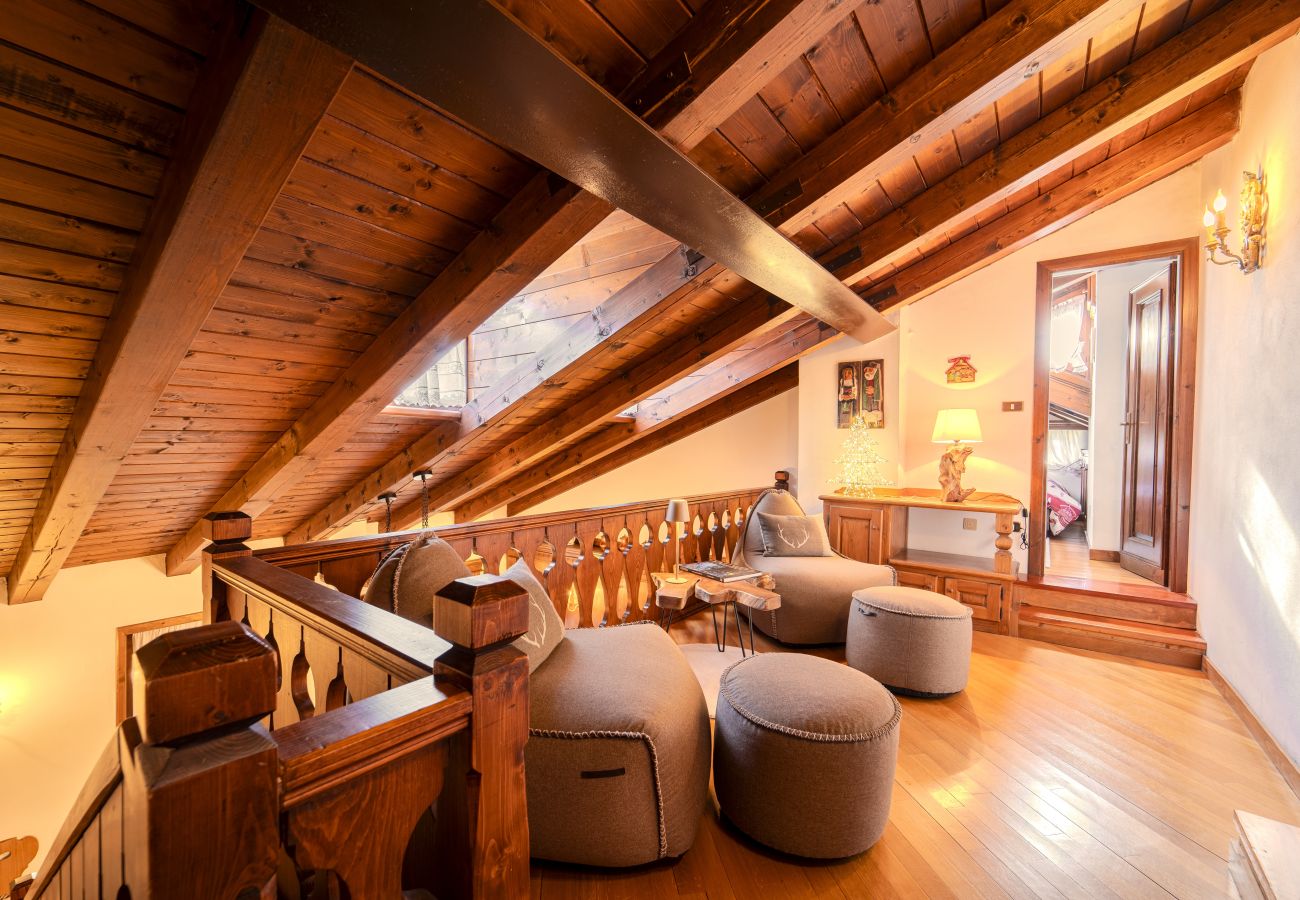 Appartamento a Cortina d´Ampezzo - Relax e panorama a Cortina: accogliente appartamento a Pecol