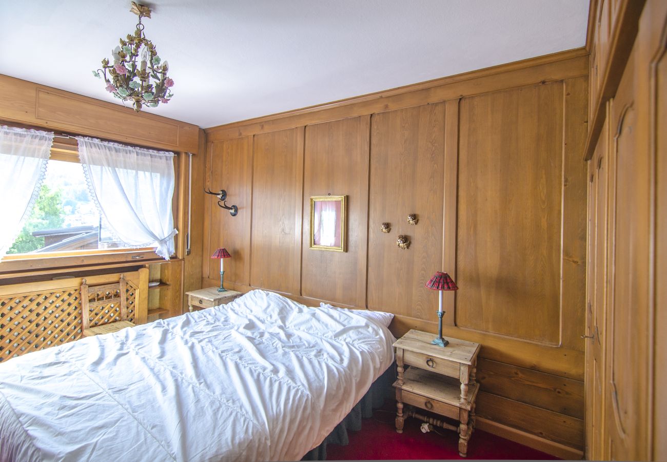 Appartamento a Cortina d´Ampezzo - Al Larice, appartamento con terrazza in zona tranquilla