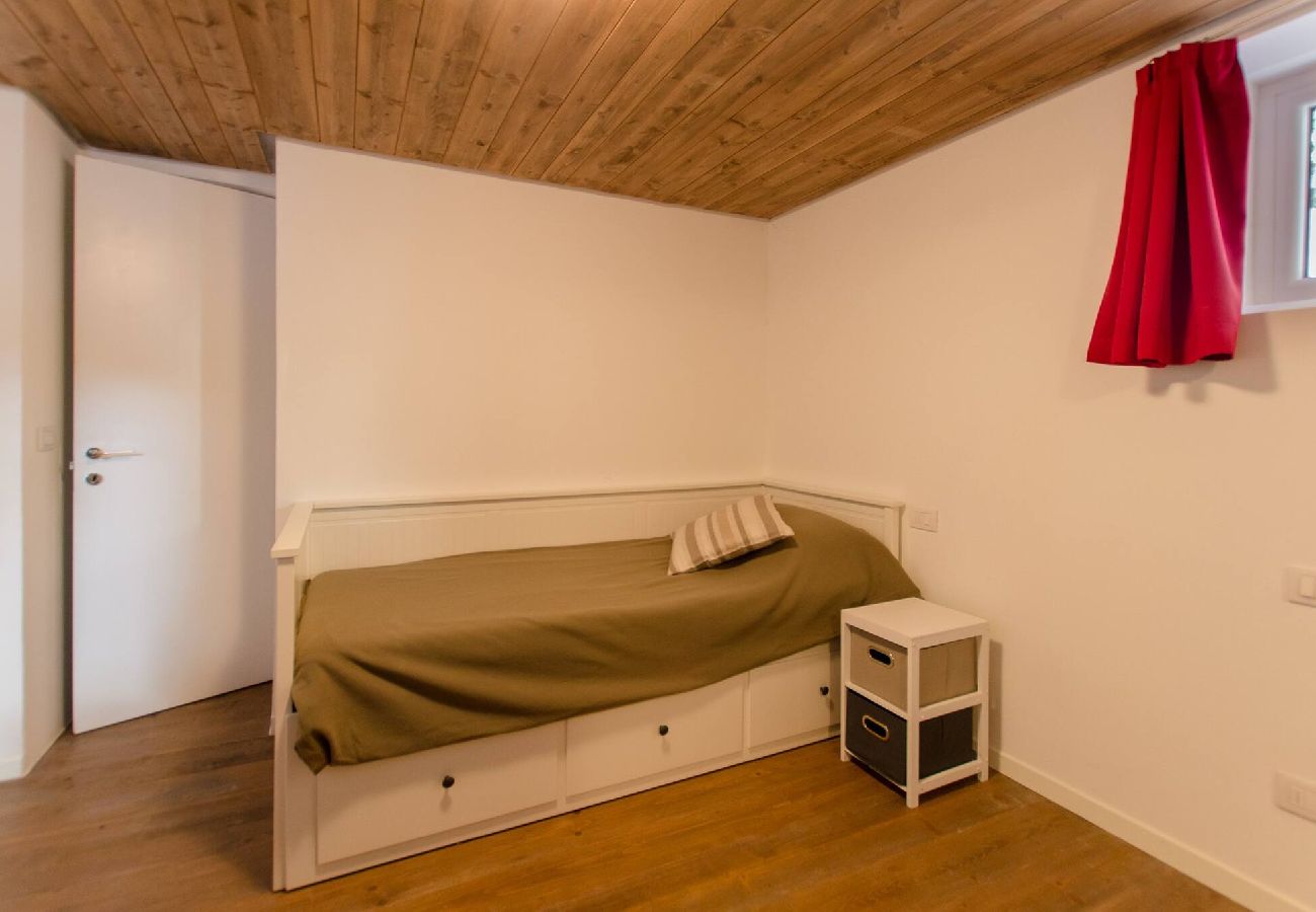Ferienwohnung in Borca di Cadore - Chalet d'autore -  Corte delle Dolomiti - 6 posti letto 
