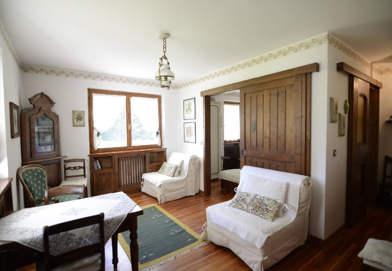 Ferienwohnung in Cortina d´Ampezzo - Monolocale 2 posti letto in zona tranquilla 