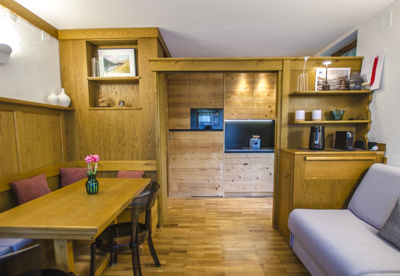 Ferienwohnung in Cortina d´Ampezzo - Comfort loft: centrale con giardino 