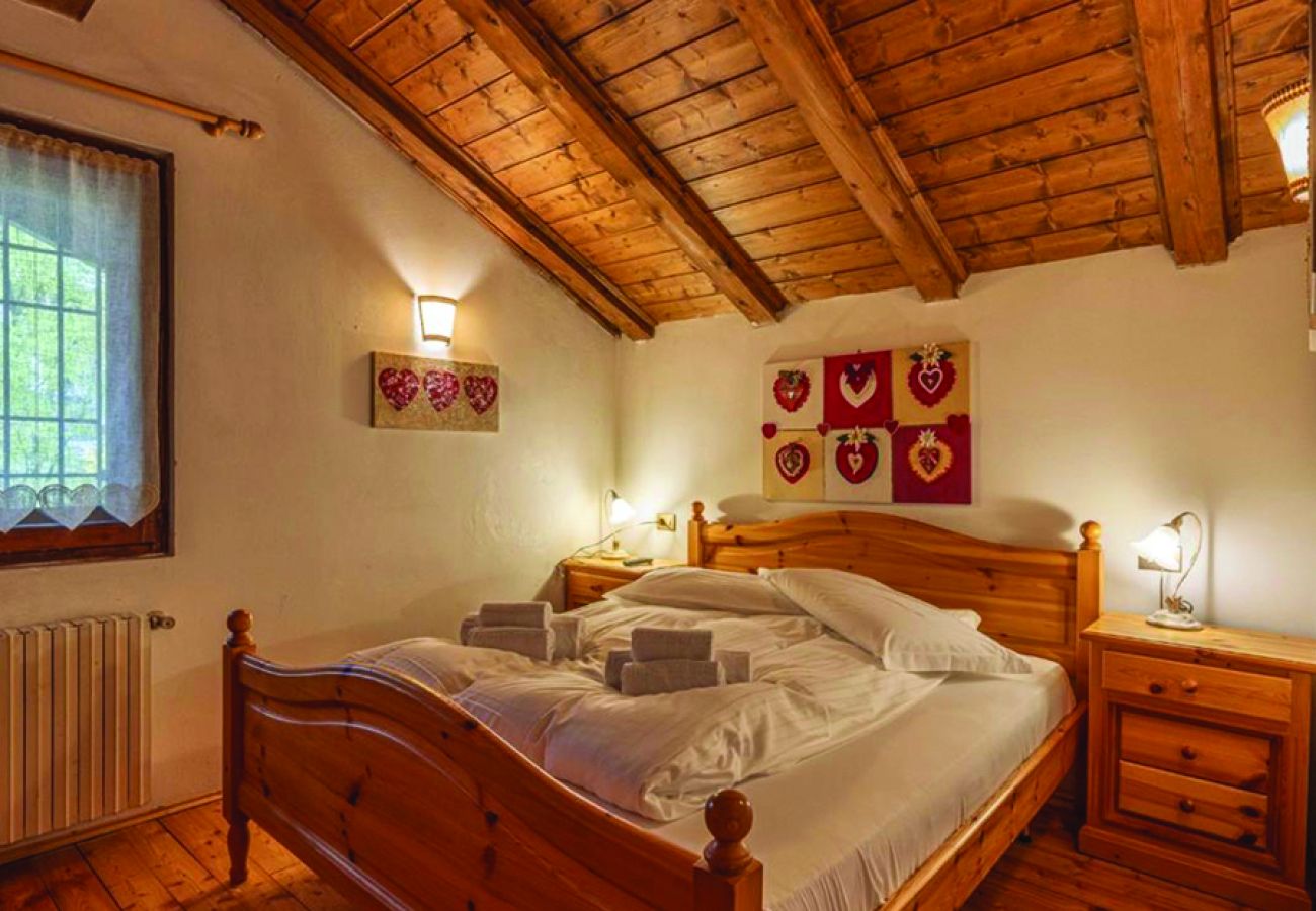 Ferienwohnung in San Vito di Cadore - Casa Mary: 4 posti letto vista Pelmo