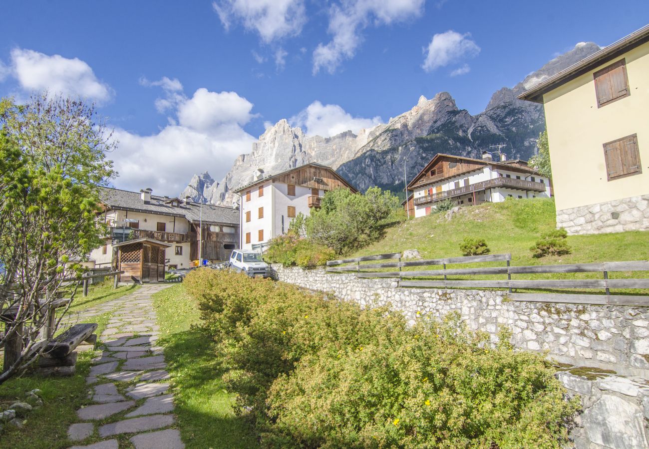 Ferienwohnung in San Vito di Cadore - Ca Tambres dimora sulle Dolomiti