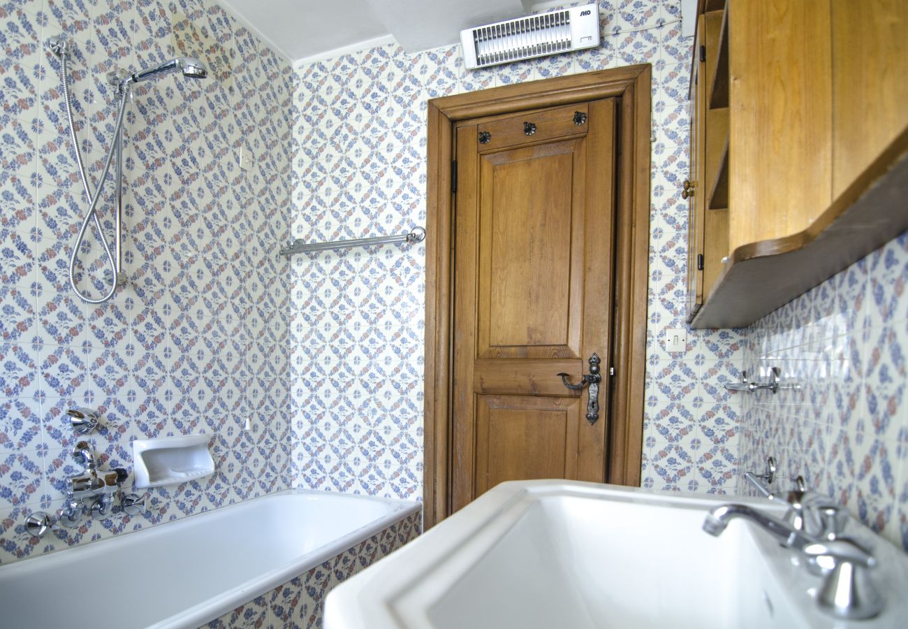 Ferienwohnung in Cortina d´Ampezzo - Al Larice, appartamento con terrazza in zona tranquilla