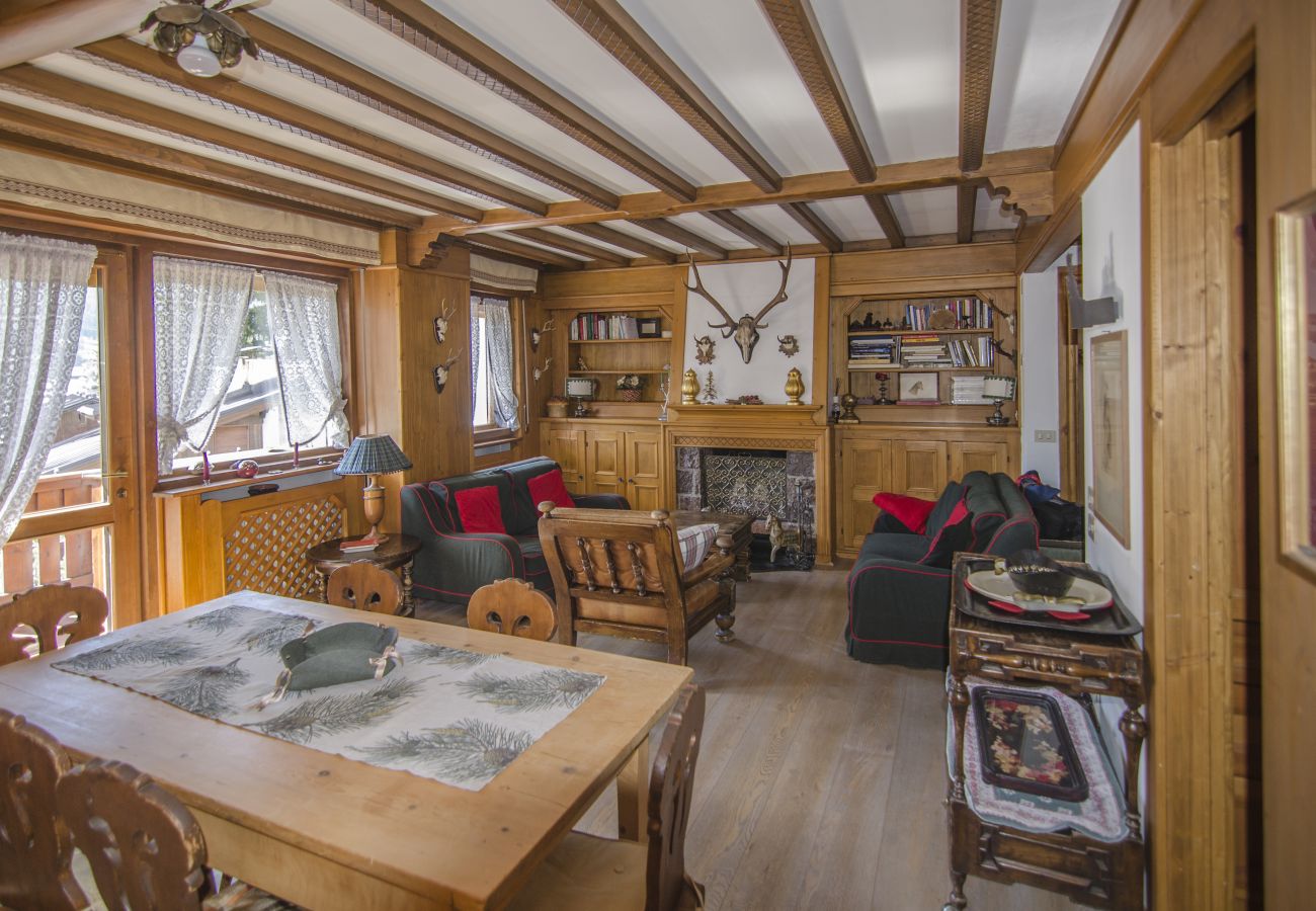 Ferienwohnung in Cortina d´Ampezzo - Al Larice, appartamento con terrazza in zona tranquilla