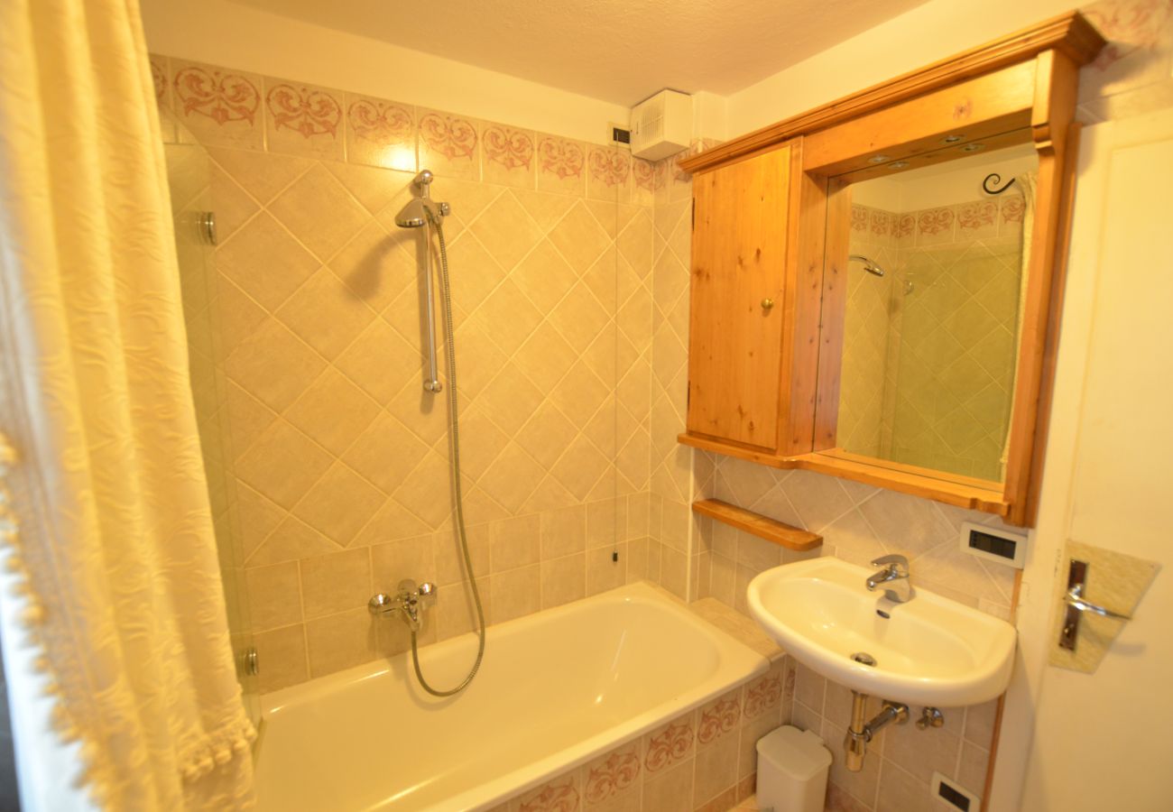 Apartment in Cortina d´Ampezzo - LungoBoite - 6 beds - walking distance from the centre 