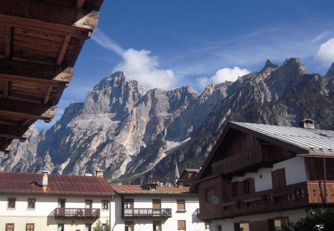 Apartment in San Vito di Cadore - Elegant apartament  in central area - 6 beds - WIFI  Apartment in San Vito di Cadore - Elegant apartament  in central area - 6 beds - WIFI