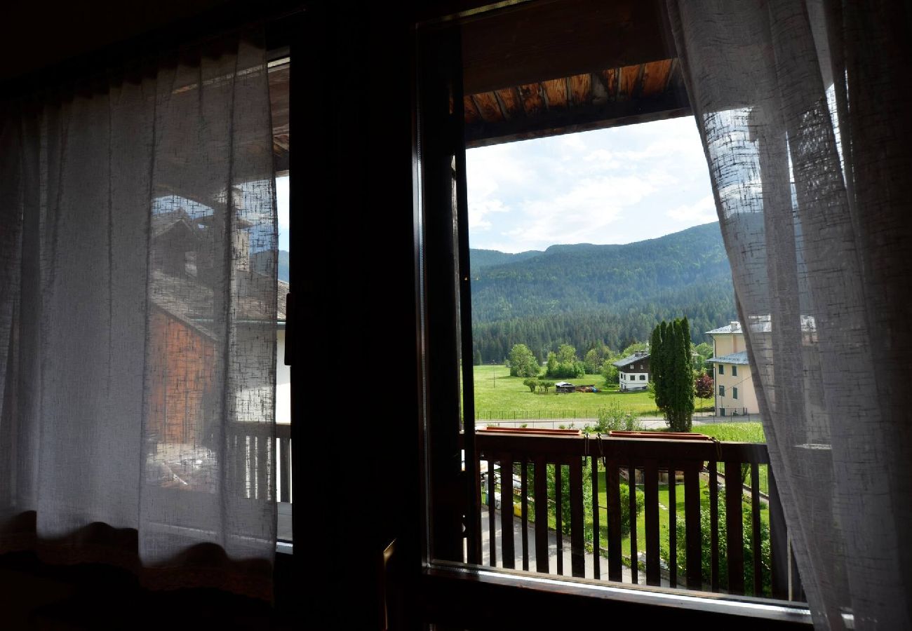 Apartment in Borca di Cadore - Apartment at the foothills of Pelmo - Borca di Cadore center 