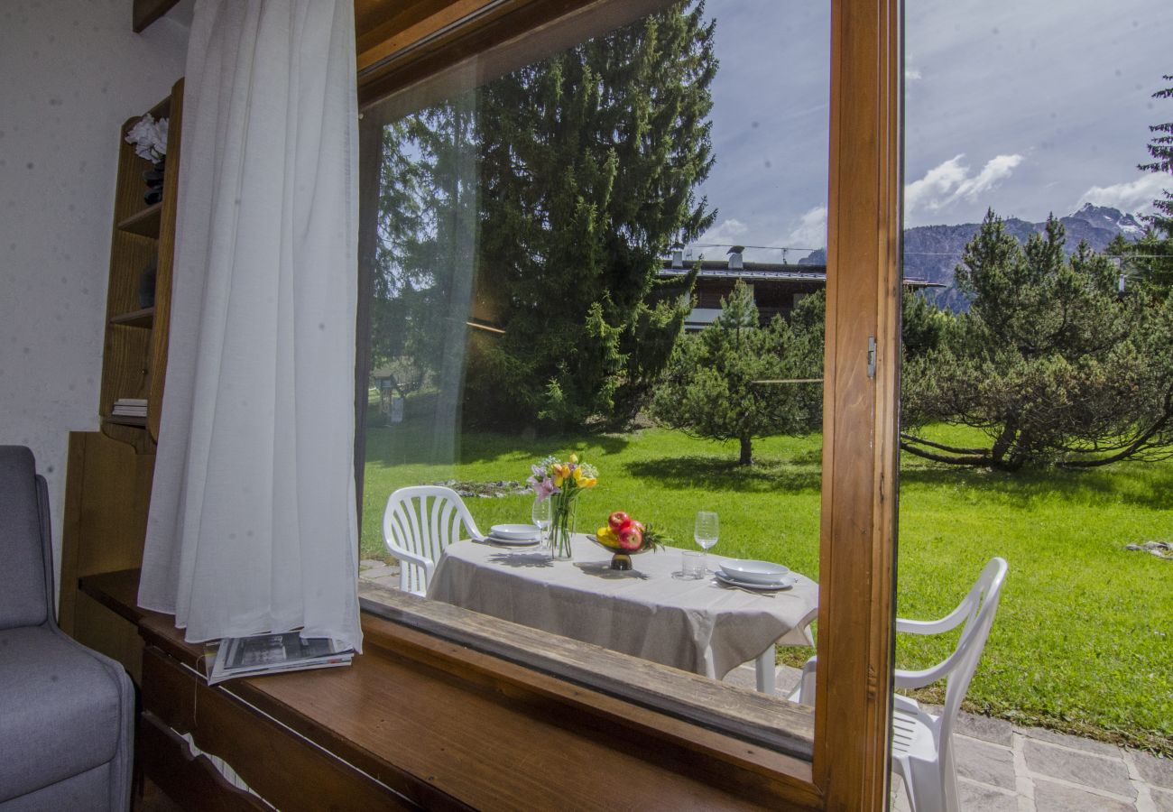 Apartment in Cortina d´Ampezzo - Comfort loft: central zone and garden.