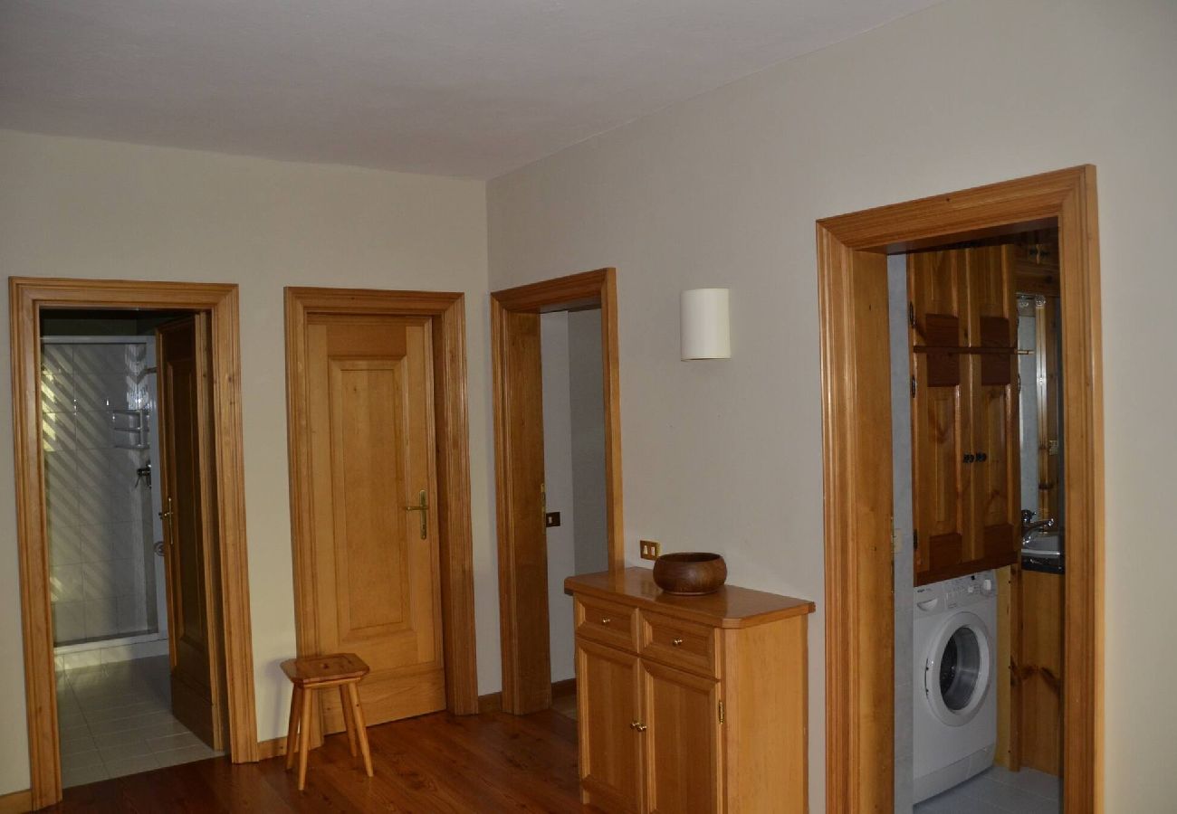 Apartment in Cortina d´Ampezzo - Apartment with three bedrooms and garden in Chiave 