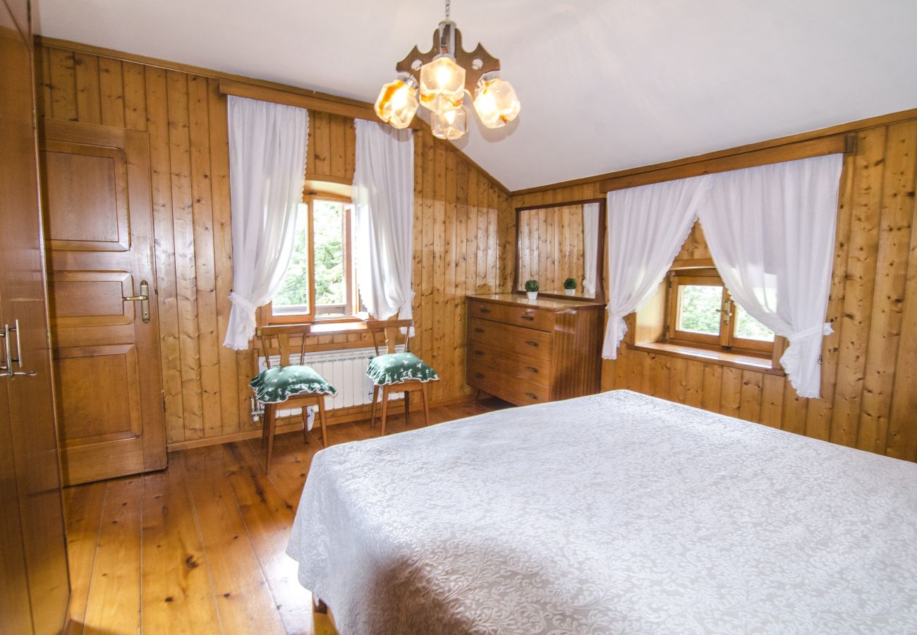 Apartment in Cortina d´Ampezzo - ALPINE HOUSE : CENTRAL WITH VIEW ON THE DOLOMITE.
