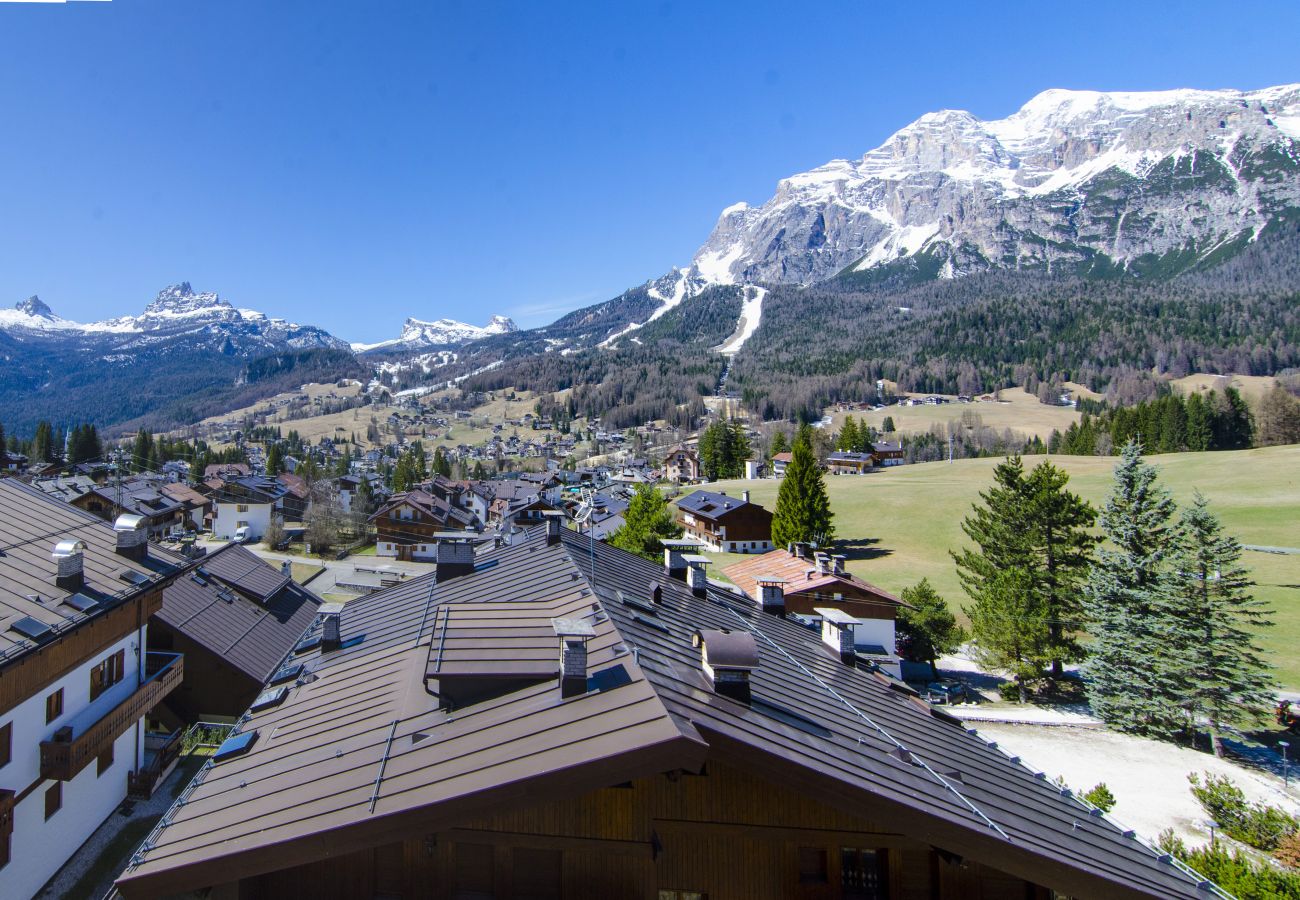 Apartment in Cortina d´Ampezzo - Romantic Hideaway with Breathtaking Views