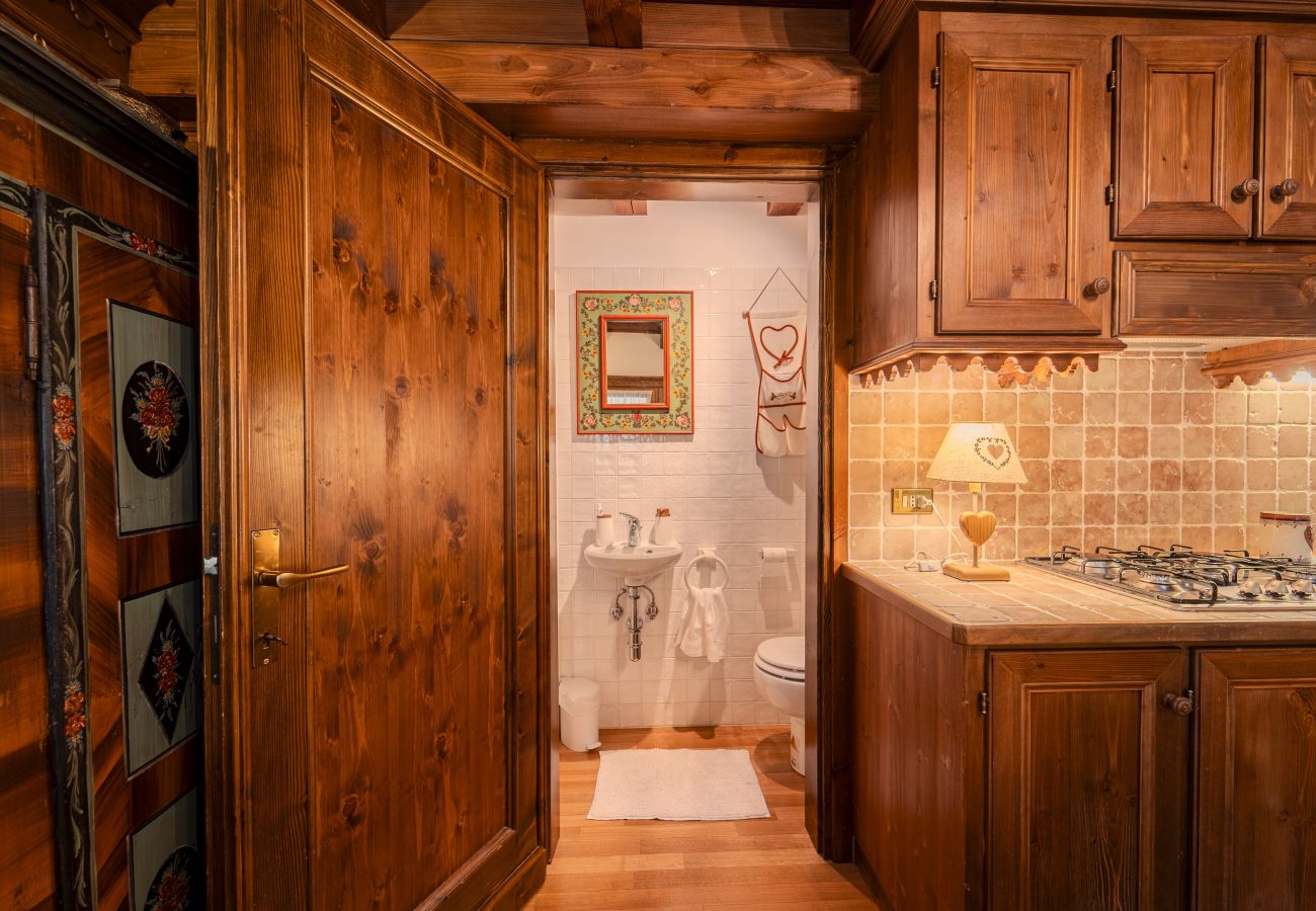 Apartment in Cortina d´Ampezzo - Relax and scenic views in Cortina: a cozy apartment in Pecol